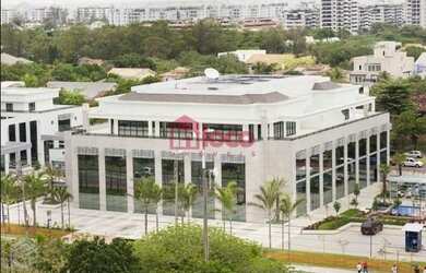 Imagem: O depósito possui 1 Vaga na garagem e 153m² de Área e está