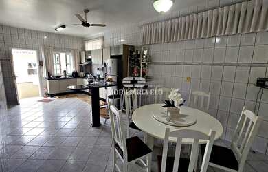 Imagem 11: Casa à venda no Centro de Imbituba em terreno de 400m²