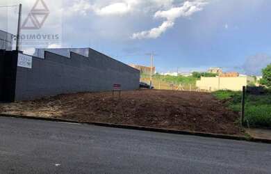 Imagem: O terreno possui 381m² de Área e está localizado em Americana