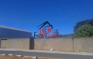 Imagem: O terreno possui 600m² de Área e está localizado em Entre