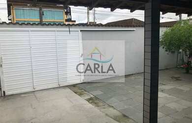 Imagem: A casa possui 2 Dormitórios, 1 Banheiro, 4 Vagas na garagem