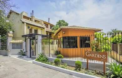 Imagem: A casa em condomínio possui 3 Dormitórios, 3 Banheiros, 2