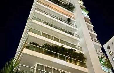 Imagem: O apartamento possui 4 Dormitórios, 5 Banheiros, 3 Vagas na