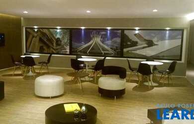 Imagem: O depósito possui 1 Vaga na garagem, 39m² de Área e está