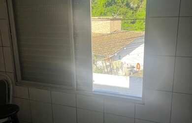 Imagem: A kitnet possui 1 Dormitório e 1 Banheiro e está localizado