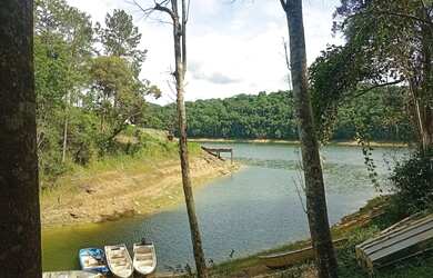 Imagem 4: Terreno com luz e Internet e água a 300 mts da represa