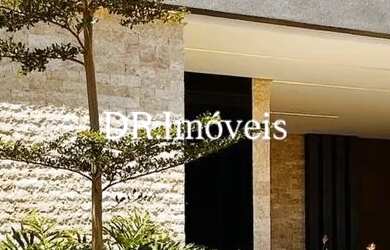 Imagem: A casa em condomínio possui 4 Dormitórios, 5 Banheiros, 4