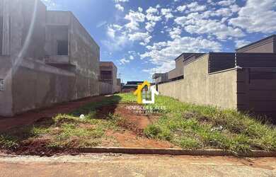 Imagem: O terreno possui 200m² de Área e está localizado em São