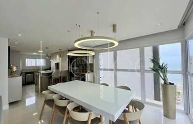 Imagem: O apartamento possui 3 Dormitórios, 3 Banheiros, 2 Vagas na