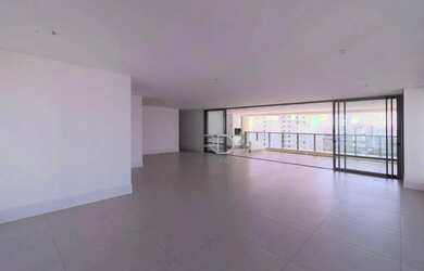 Imagem: O apartamento possui 3 Dormitórios, 5 Banheiros, 4 Vagas na