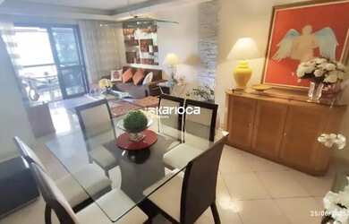 Imagem: O apartamento possui 4 Dormitórios, 4 Banheiros, 2 Vagas na