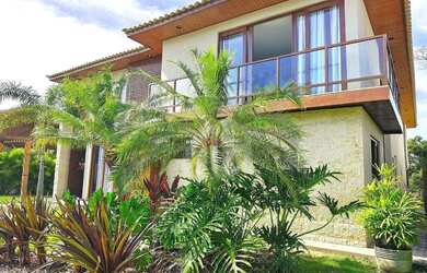 Imagem: A casa em condomínio possui 5 Dormitórios, 5 Banheiros, 3