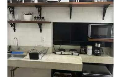 Imagem 2: Vendo Studio Moderno a 6 min da praia em Copacabana, Rua Santa Clara....