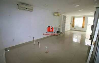 Imagem 6: Casa Comercial na praça do Carangueijo no Eldorado