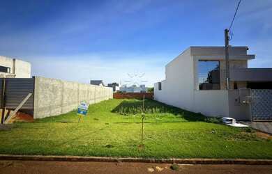 Imagem: O terreno possui 300m² de Área e está localizado em Ipê