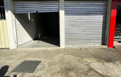 Imagem: O depósito possui 48m² de Área e está localizado em Angola