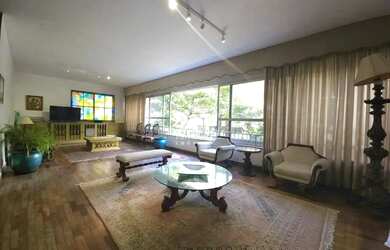 Imagem: O apartamento possui 4 Dormitórios, 3 Banheiros, 2 Vagas na