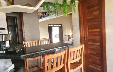 Imagem 6: Casa com piscina em condomínio fechado