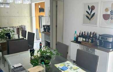 Imagem: O apartamento à venda possui 3 Dormitórios, 2 Banheiros, 2