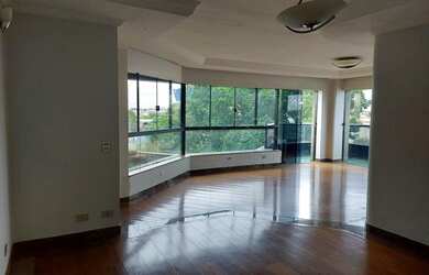 Imagem: O apartamento possui 3 Dormitórios, 2 Banheiros, 2 Vagas na