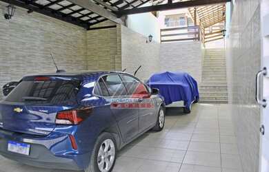 Imagem 2: Casa Triplex para Venda em Frimisa Santa Luzia-MG - 404