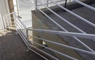 Imagem: O depósito possui 5 Vagas na garagem, 660m² de Área, Imóvel