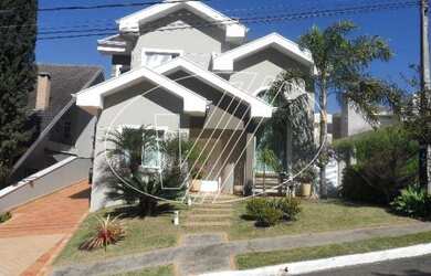 Imagem: A casa em condomínio possui 3 Dormitórios, 5 Banheiros, 4