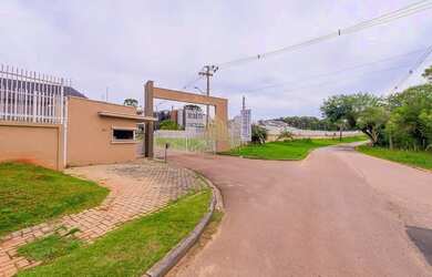 Imagem: O terreno possui 1.859m² de Área e está localizado em Orleans