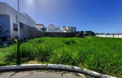 Imagem: O terreno possui 305m² de Área e está localizado em Parque