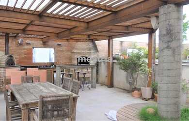 Imagem: O apartamento na cobertura possui 4 Dormitórios, 5 Banheiros