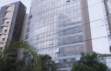 Imagem: O depósito possui 2 Vagas na garagem, 63m² de Área e está