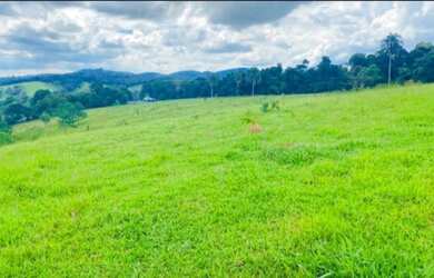 Imagem: O terreno possui 999m² de Área e está localizado em Centro