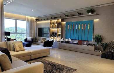 Imagem: O apartamento possui 3 Dormitórios, 3 Banheiros, 5 Vagas na