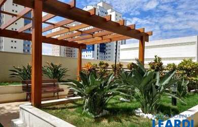 Imagem: O apartamento possui 3 Dormitórios, 2 Banheiros, 2 Vagas na