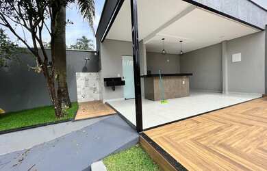 Imagem 2: Sobrado com 4 suites 3 plenas e 1 master com closet e banheira