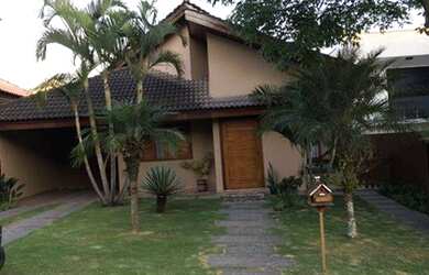 Imagem: A casa em condomínio possui 3 Dormitórios, 1 Banheiro, 1 Vaga