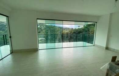 Imagem: O apartamento possui 4 Dormitórios, 5 Banheiros, 4 Vagas na