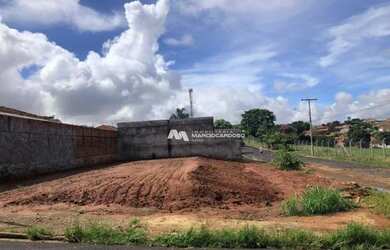 Imagem: O terreno possui 450m² de Área e está localizado em Jardim