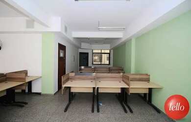 Imagem: O depósito possui 180m² de Área, Imóvel novo e está localizado