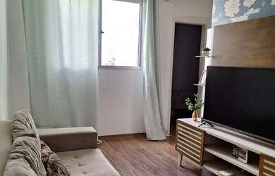 Imagem: O apartamento possui 2 Dormitórios, 1 Banheiro, 1 Vaga na garagem