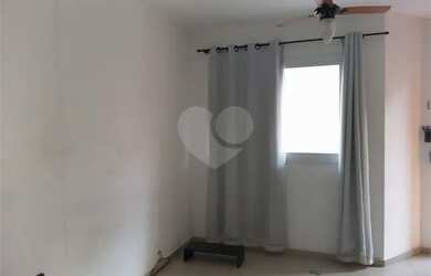 Imagem: A casa em condomínio possui 2 Dormitórios, 2 Banheiros, 1