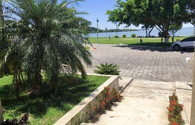 Imagem: A casa em condomínio possui 4 Dormitórios, 5 Banheiros, 4