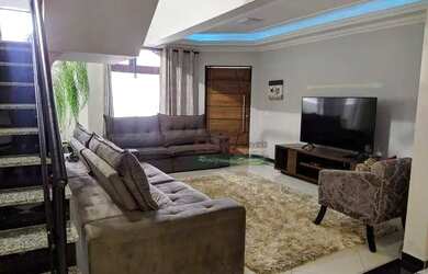 Imagem: A casa possui 2 Dormitórios, 3 Banheiros, 250m² de Área e