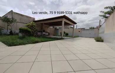 Imagem: A casa possui 5 Dormitórios, 5 Banheiros, 4 Vagas na garagem