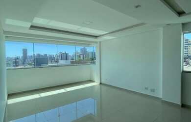 Imagem: O apartamento possui 2 Dormitórios, 1 Banheiro e está localizado