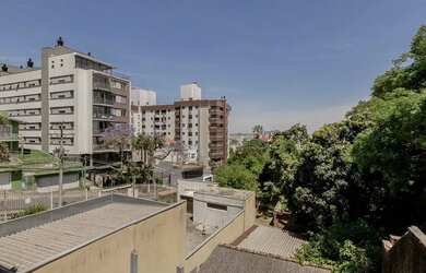 Imagem 9: Casa em Menino Deus. Área de serviço, 321m² de Área, 4 Vagas na garageme3...