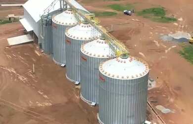 Imagem: A fazenda possui 160.000.000m² de Área e está localizado