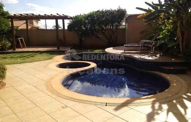 Imagem: A casa em condomínio possui 4 Dormitórios, 5 Banheiros, 5