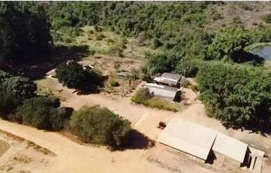 Imagem 2: Fazenda à venda, 10 quartos, 1 suíte, Área Rural de Unaí - Unaí/MG