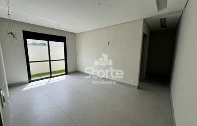 Imagem 9: Casa alto padrão com 3 suítes à venda, 224 m² por R$ 2.200.000 - Condomínio...